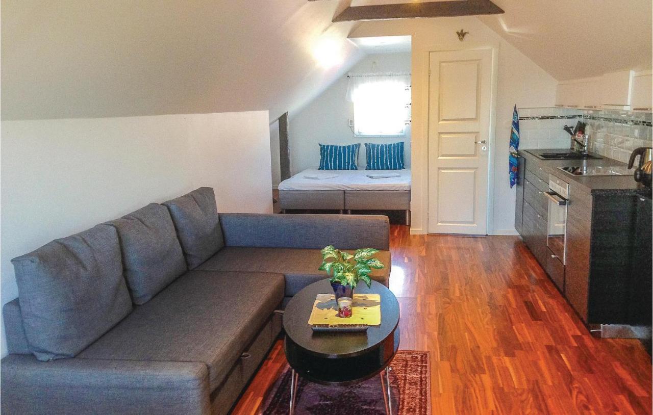 Cozy Apartment In Klintehamn With Wifi Esterno foto